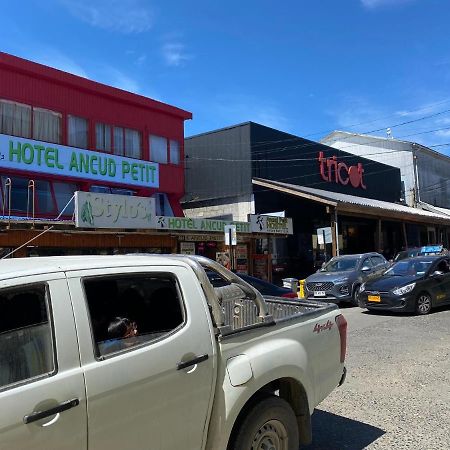 Ancud Petit Hostel Exterior foto
